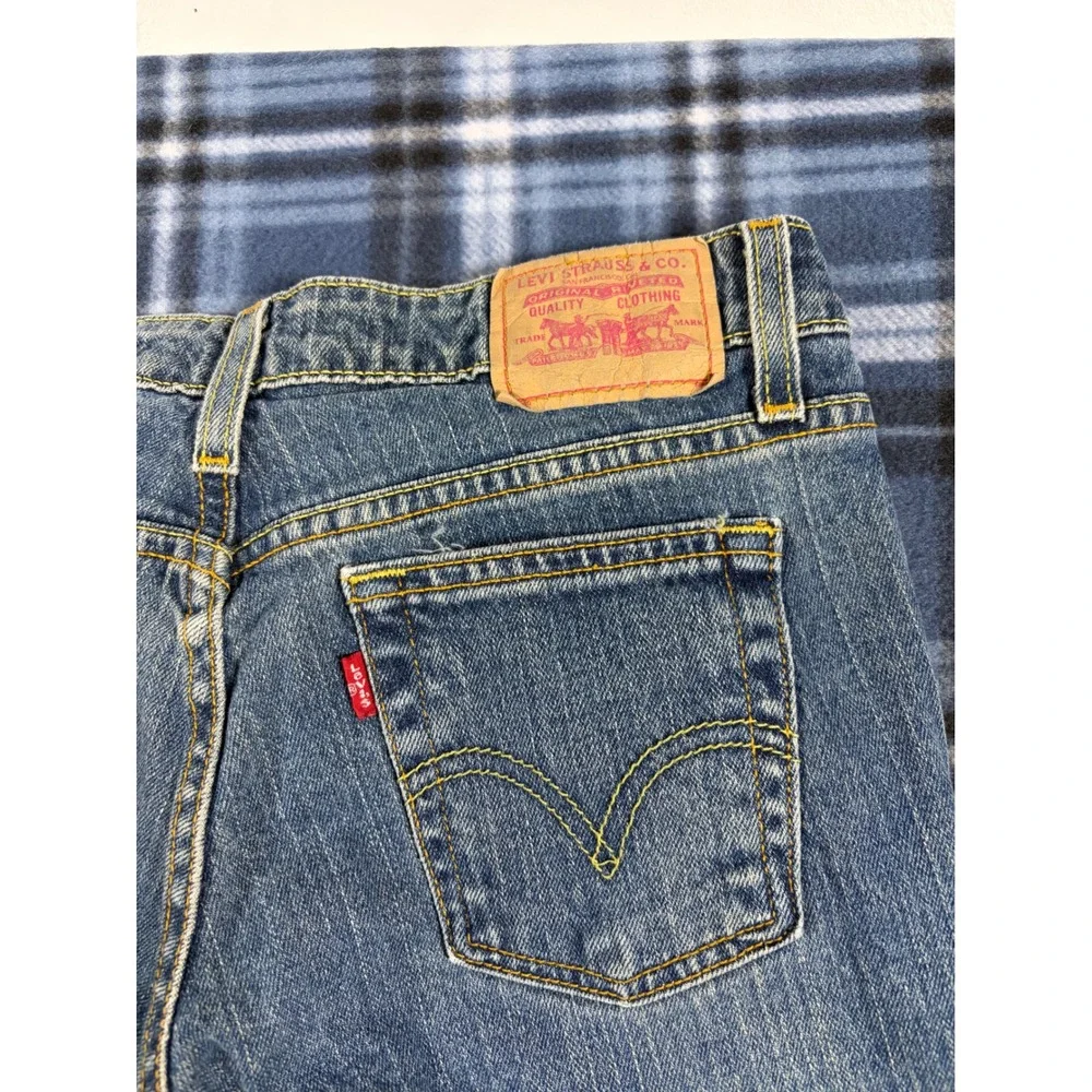 Levis 518 Superlow Boot Cut Jeans Medium Wash Blue Denim Womens 1M 518-0166